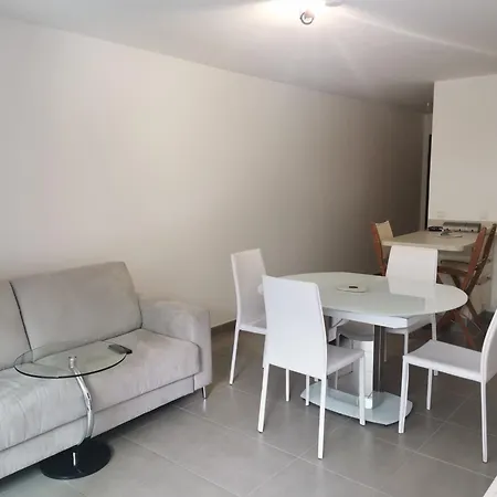 Centre Juan Les Pins 2p White Pearl * Antibes